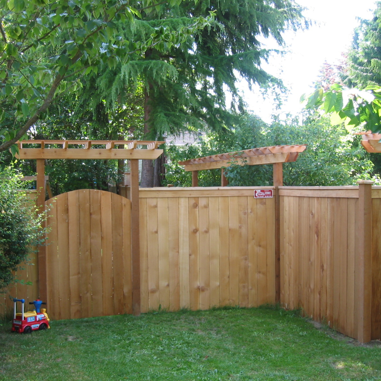 What Type of Fence Lasts the Longest? Town & Country Fence