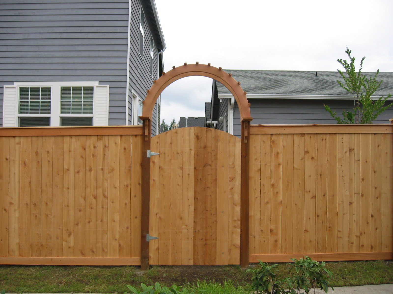 Full Panel with Arbor and round gate