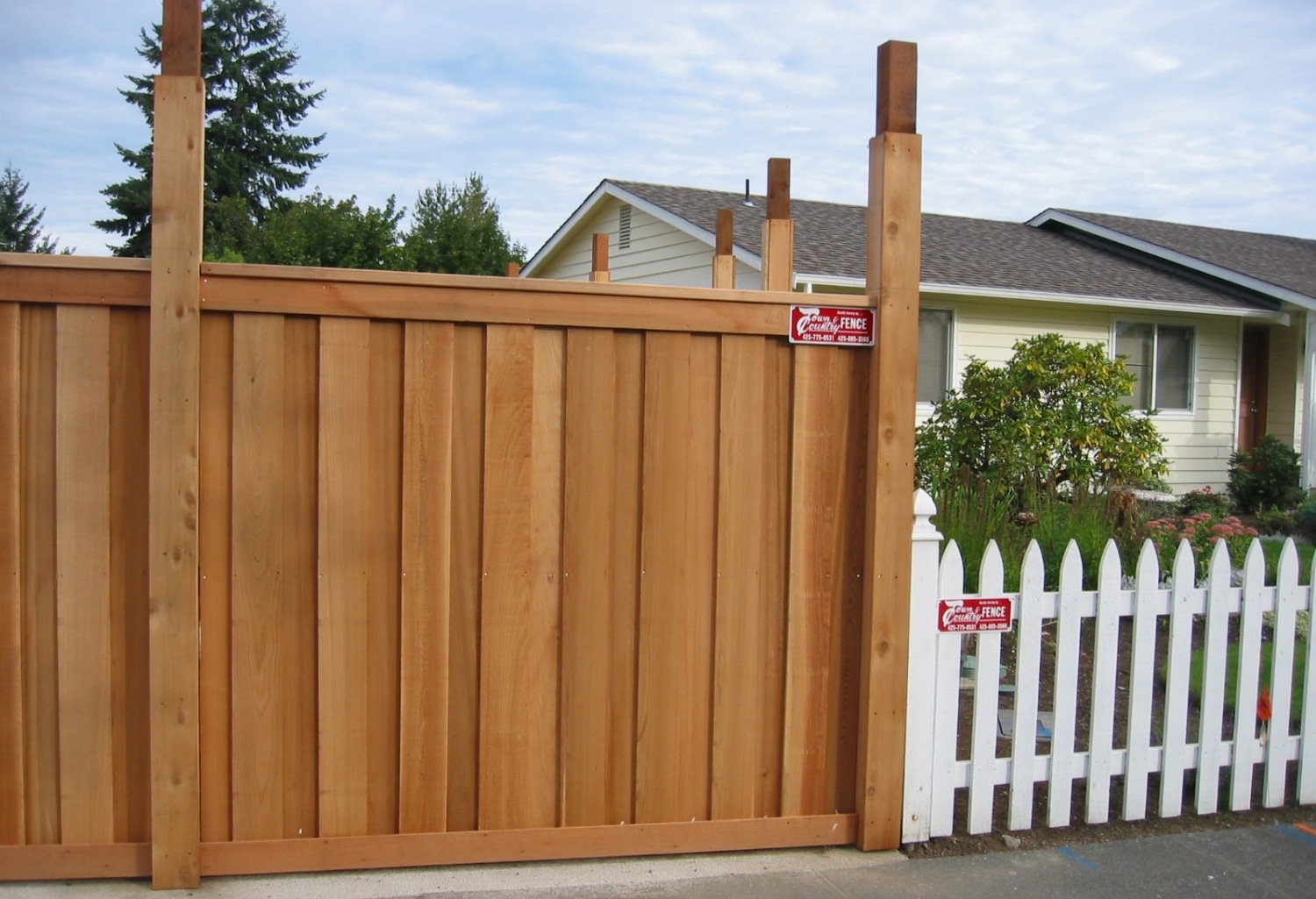 Town-and-Country-Fencing 1
